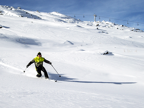 off-piste telemarking in megeve with a ski guide